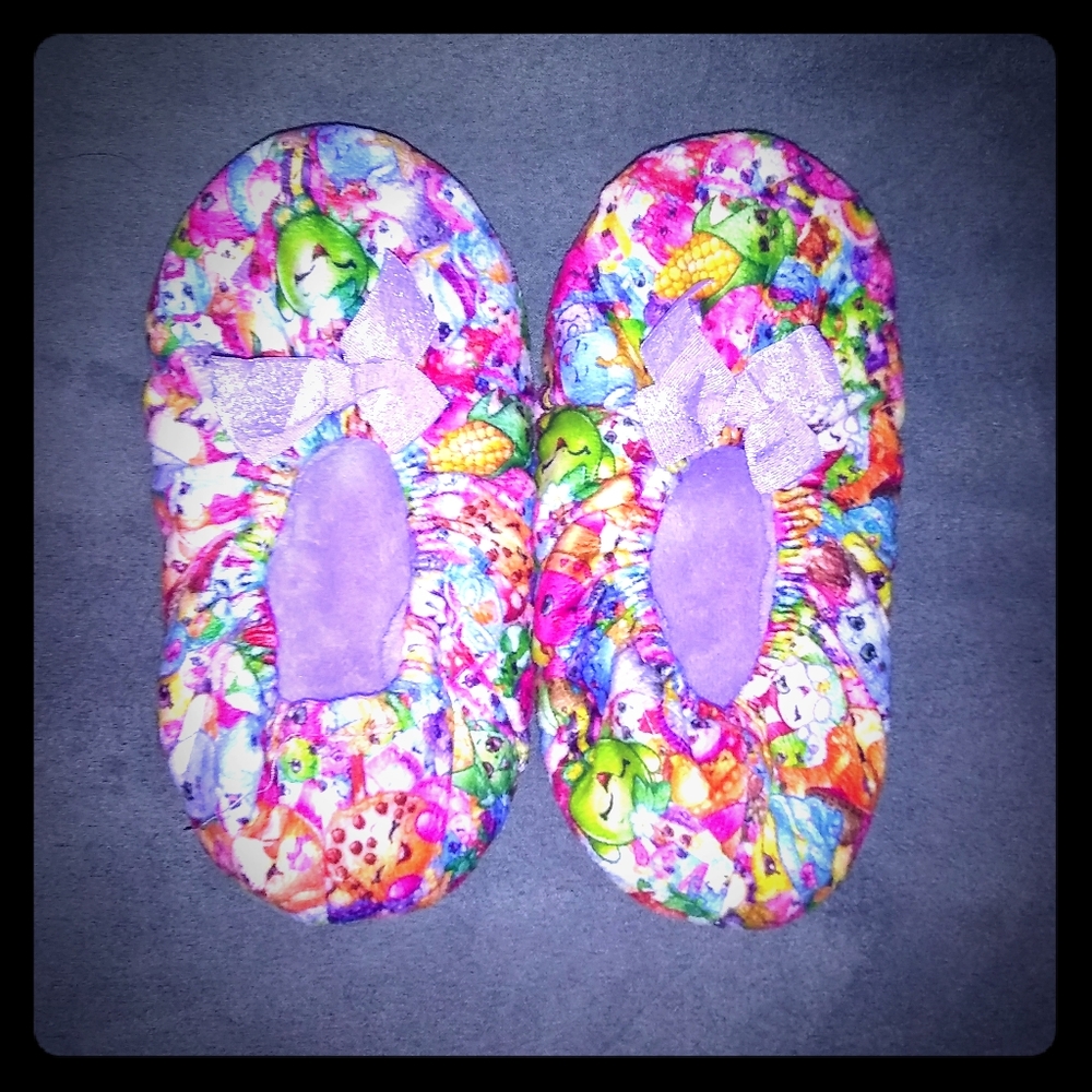 ⭐buy 2 get 1 free⭐ Shopkins slip proof slippers